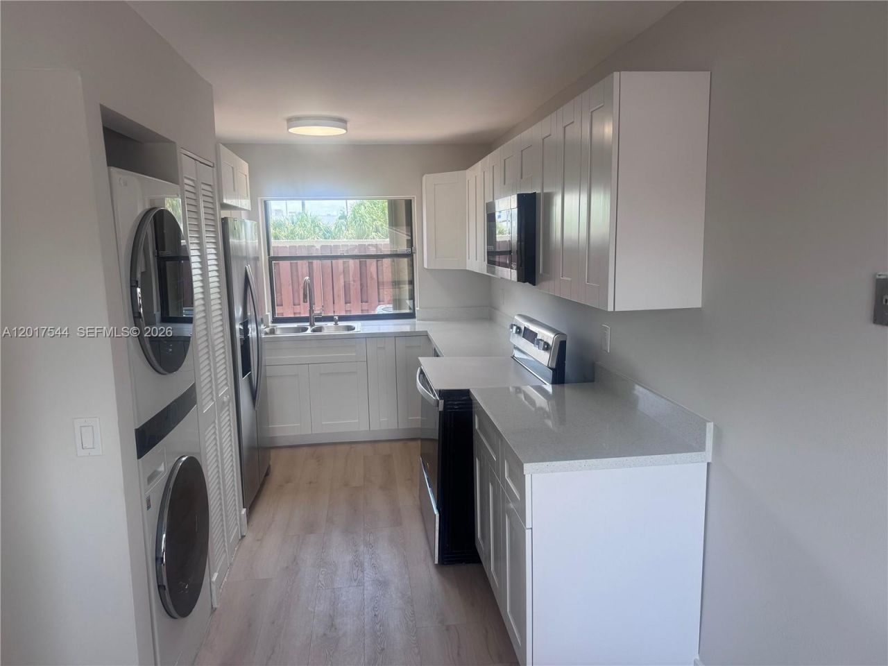6532 NW 170th Ter , Hialeah, FL 33015 Photo