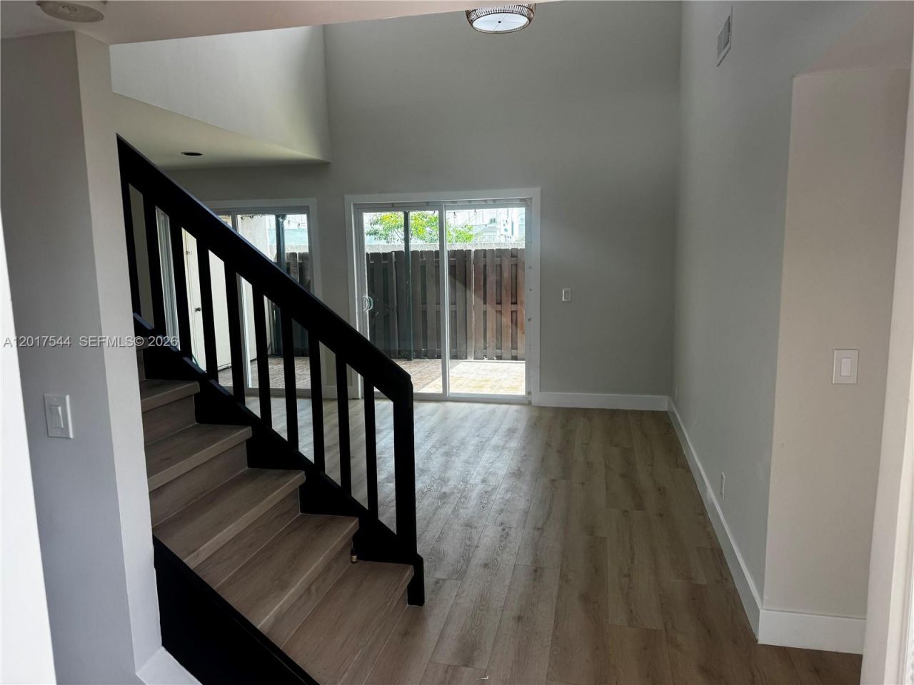 6532 NW 170th Ter, Hialeah, FL 33015 Photo