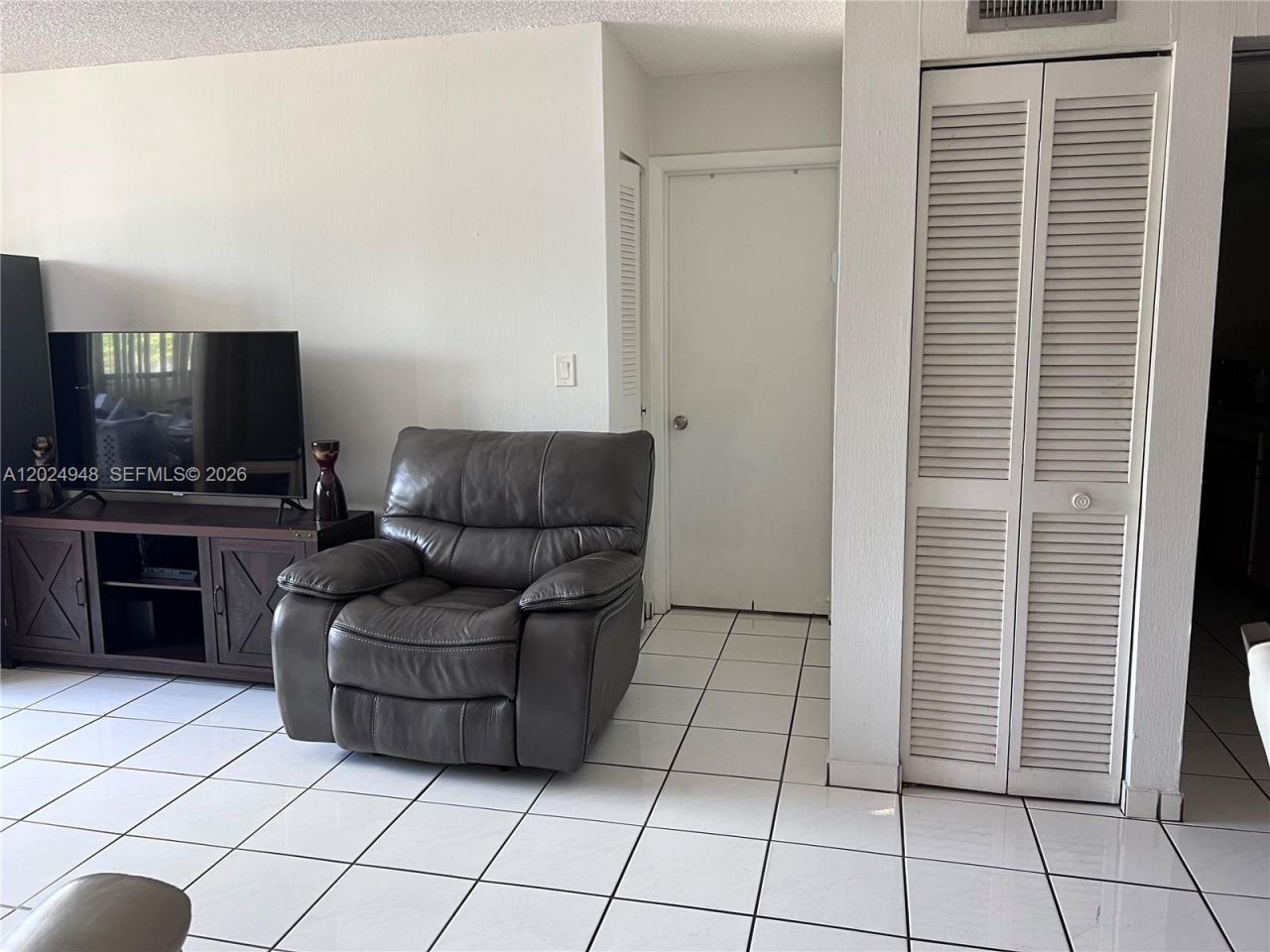 5055 NW 7th St , Unit 301, Miami, FL 33126 Photo