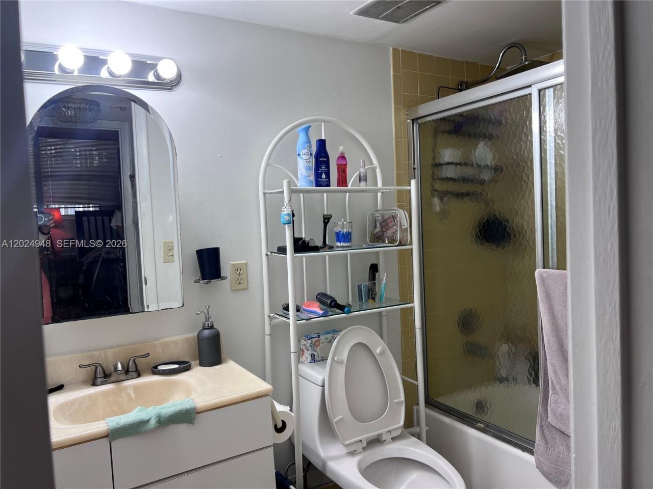 5055 NW 7th St , Unit 301, Miami, FL 33126 Photo