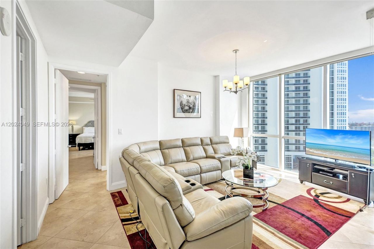 18201 Collins Ave , Unit 3707, Sunny Isles Beach, FL 33160 Photo