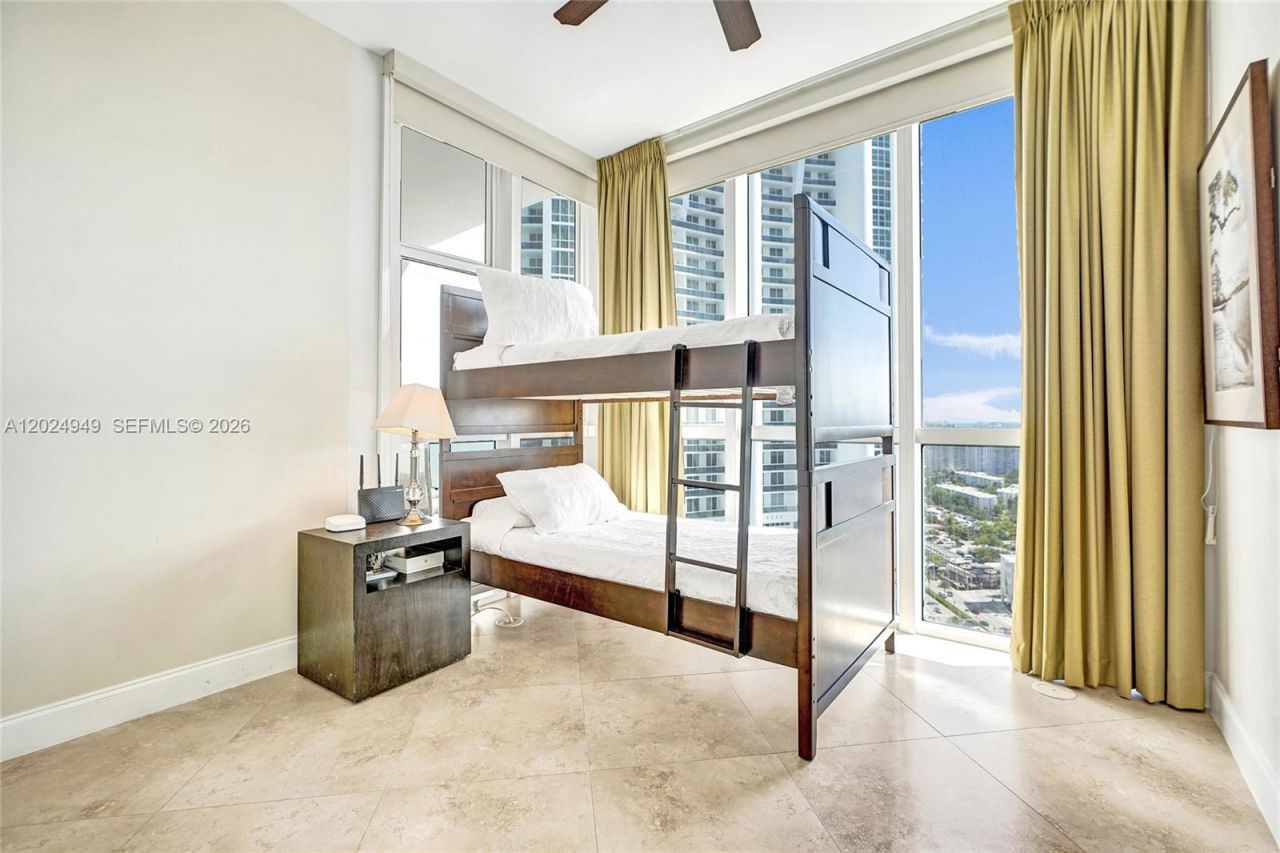 18201 Collins Ave , Unit 3707, Sunny Isles Beach, FL 33160 Photo