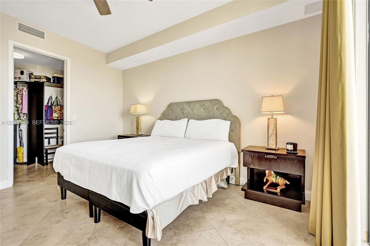18201 Collins Ave , Unit 3707, Sunny Isles Beach, FL 33160 Photo