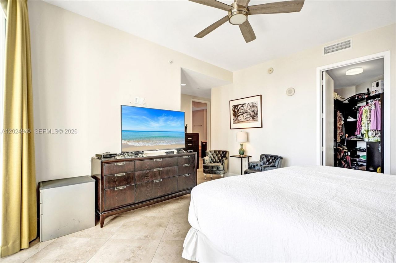 18201 Collins Ave , Unit 3707, Sunny Isles Beach, FL 33160 Photo
