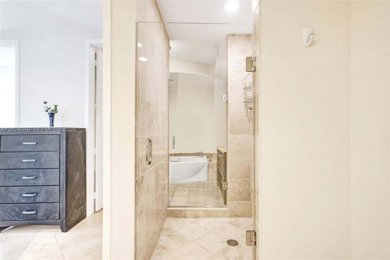 18201 Collins Ave , Unit 3707, Sunny Isles Beach, FL 33160 Photo