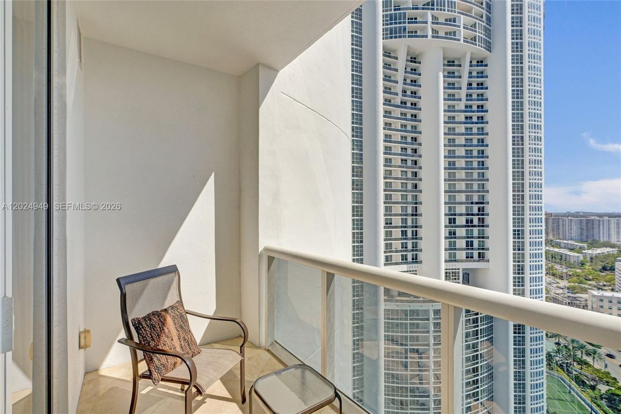 18201 Collins Ave , Unit 3707, Sunny Isles Beach, FL 33160 Photo