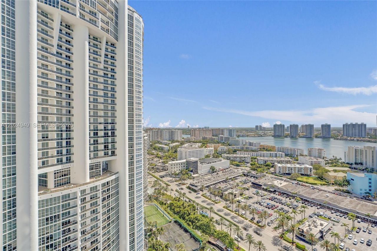 18201 Collins Ave , Unit 3707, Sunny Isles Beach, FL 33160 Photo