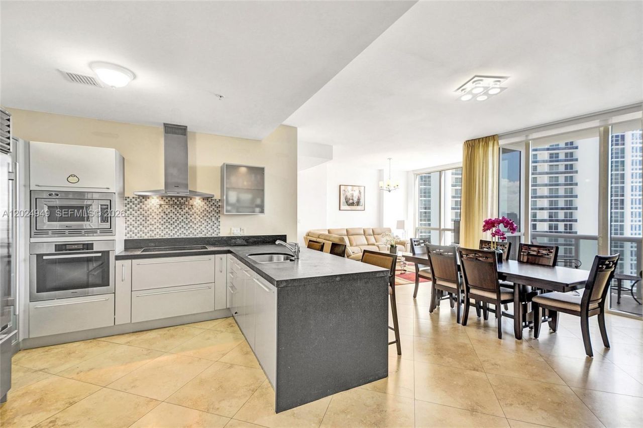 18201 Collins Ave , Unit 3707, Sunny Isles Beach, FL 33160 Photo