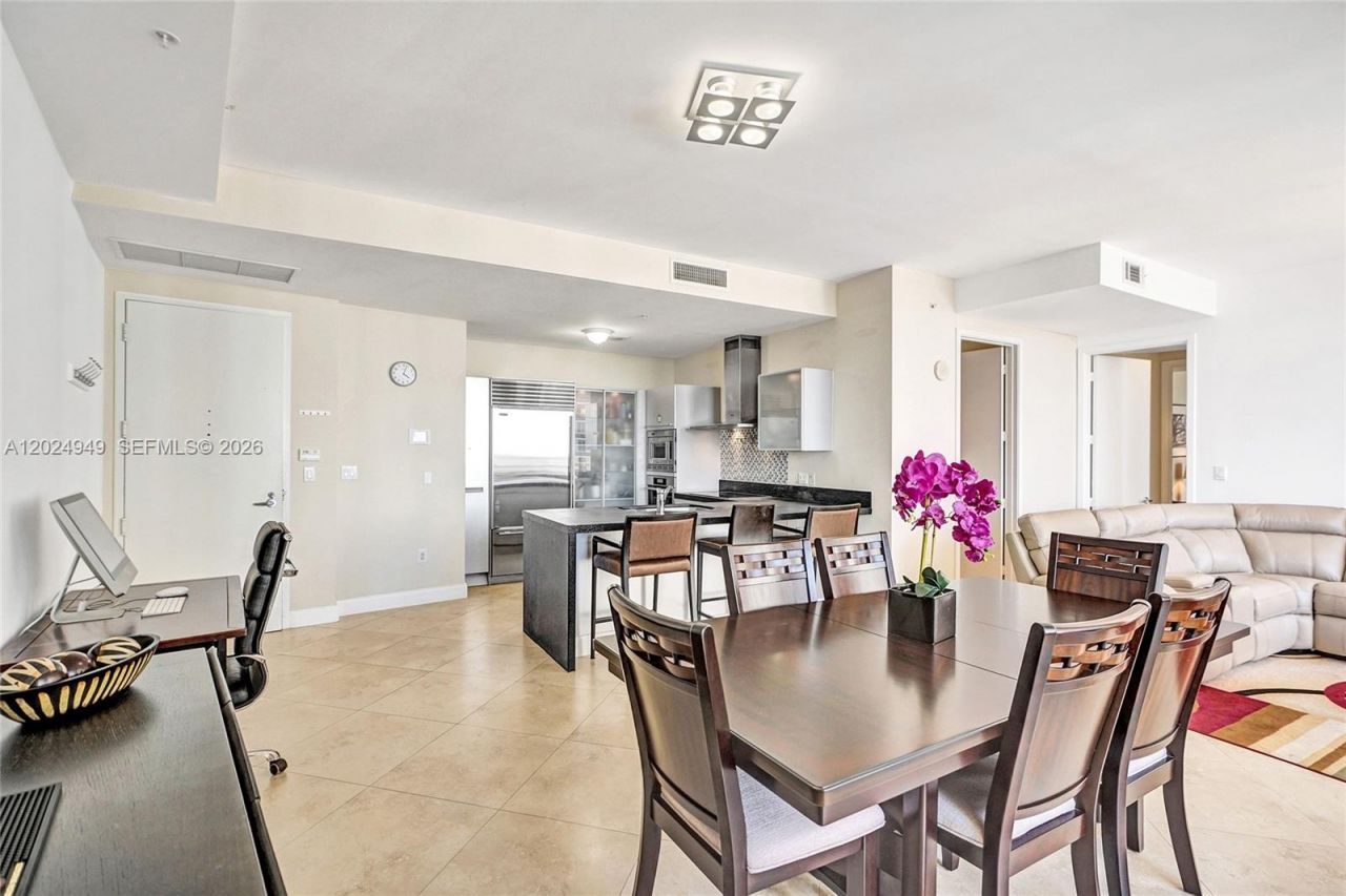 18201 Collins Ave , Unit 3707, Sunny Isles Beach, FL 33160 Photo