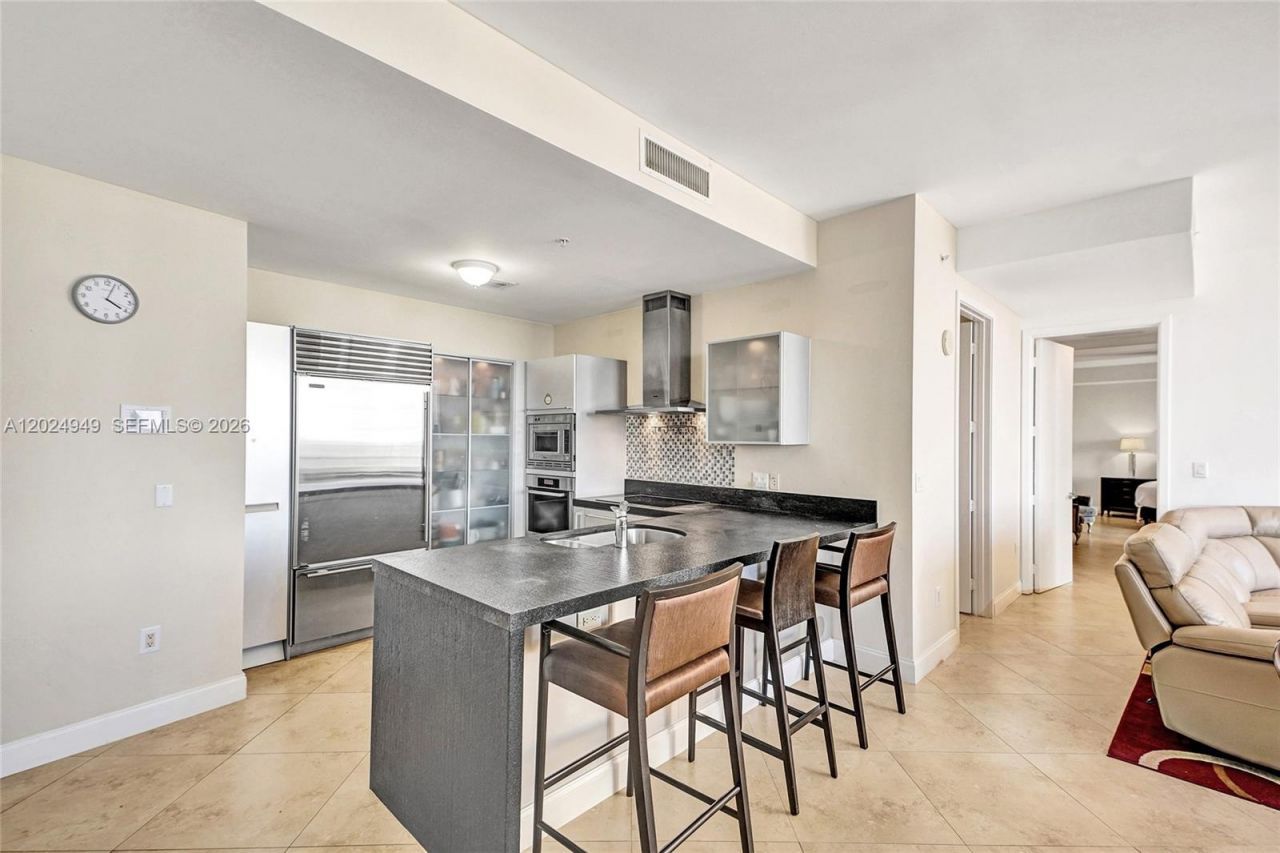 18201 Collins Ave , Unit 3707, Sunny Isles Beach, FL 33160 Photo
