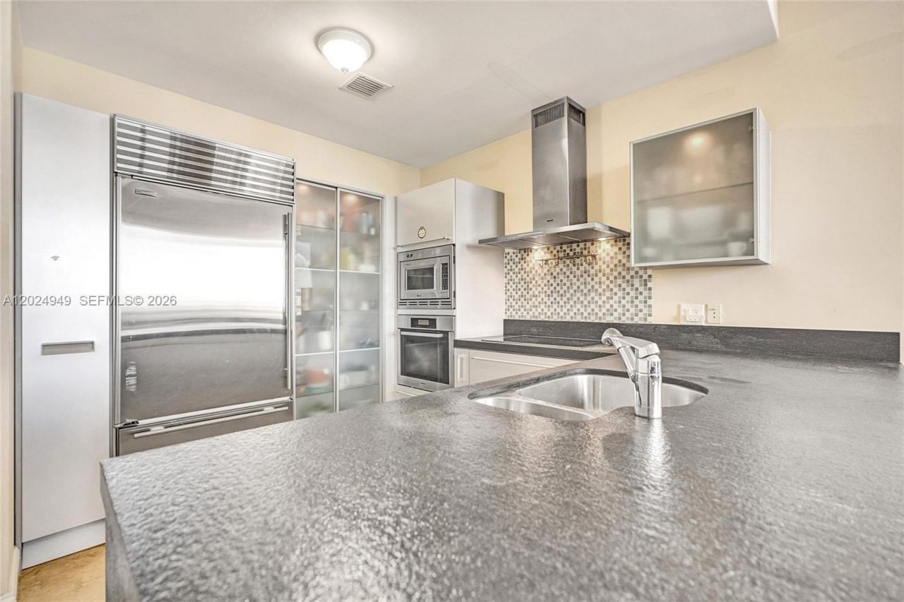 18201 Collins Ave , Unit 3707, Sunny Isles Beach, FL 33160 Photo