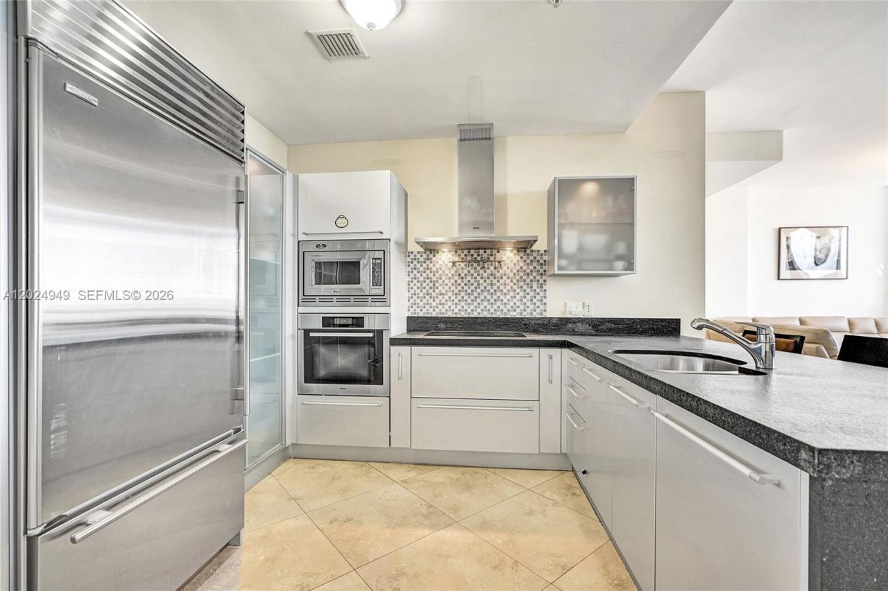 18201 Collins Ave , Unit 3707, Sunny Isles Beach, FL 33160 Photo