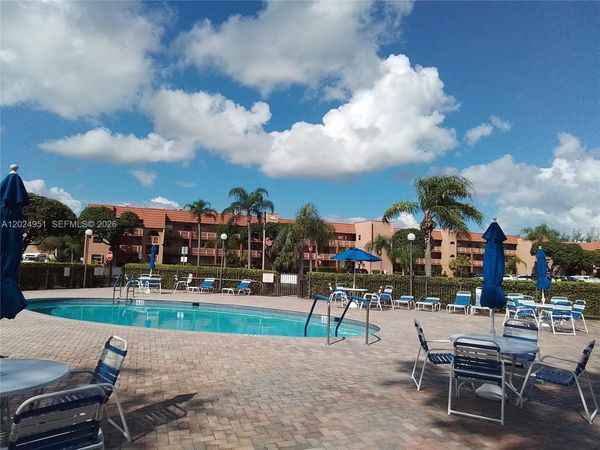 9581 Sunrise Lakes Blvd , Unit 202, Sunrise, FL 33322