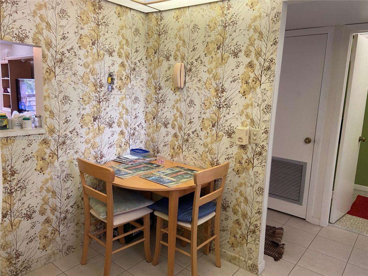9581 Sunrise Lakes Blvd , Unit 202, Sunrise, FL 33322 Photo