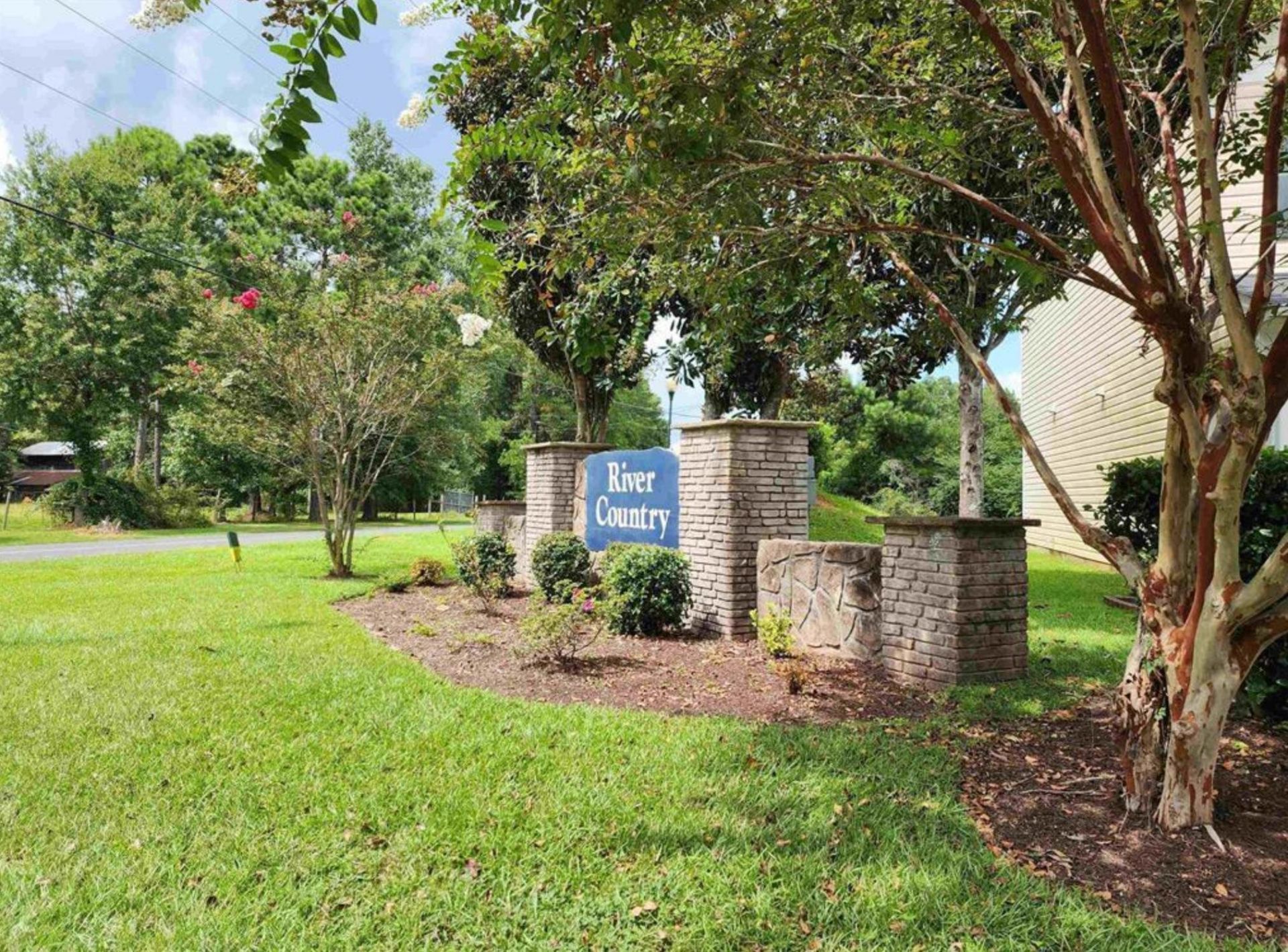 108 River Country Dr.  Photo 24