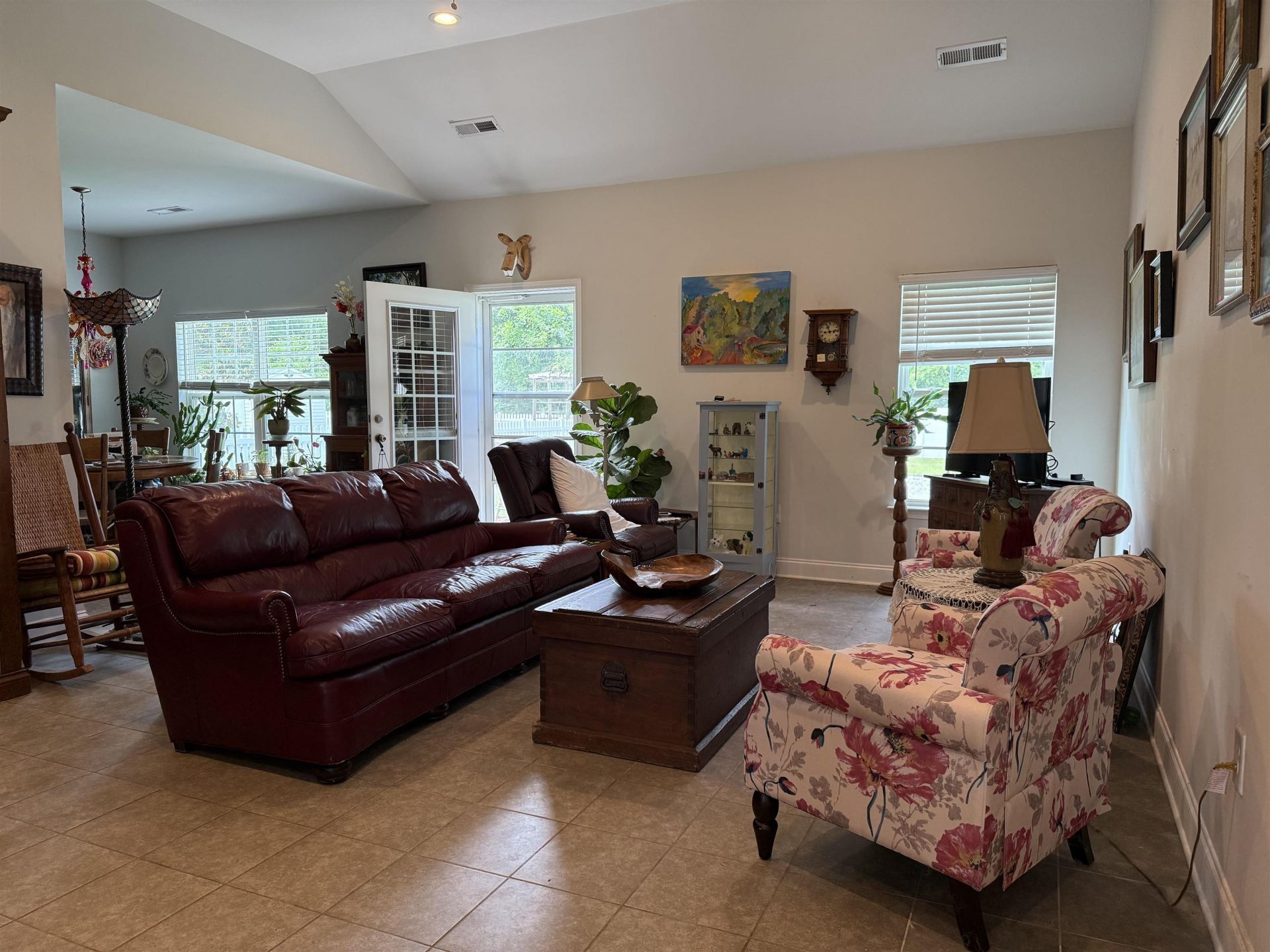 108 River Country Dr.  Photo 7