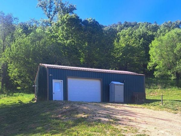 44412 Dakota Valley Drive, Dakota, MN 55925