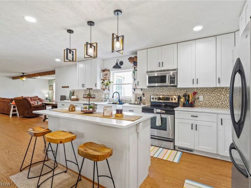 190 Chapel Hill Drive NW, Warren, OH 44483 Photo 9