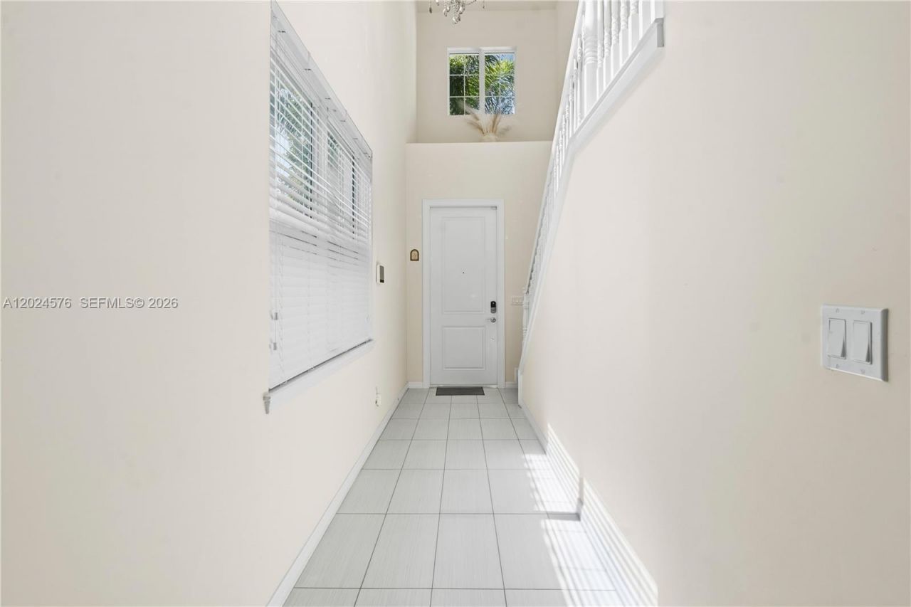 4325 Large Leaf Ln , Hollywood, FL 33021 Photo