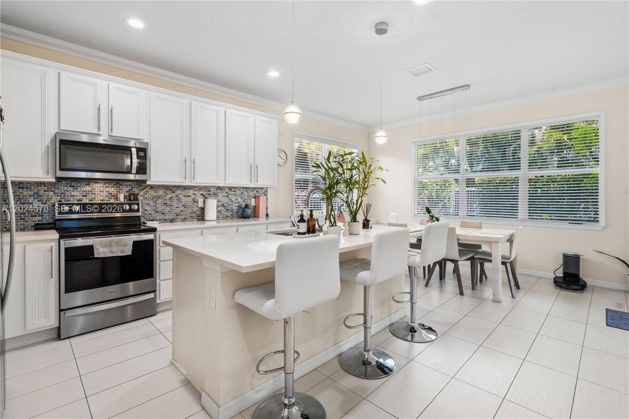 4325 Large Leaf Ln , Hollywood, FL 33021 Photo