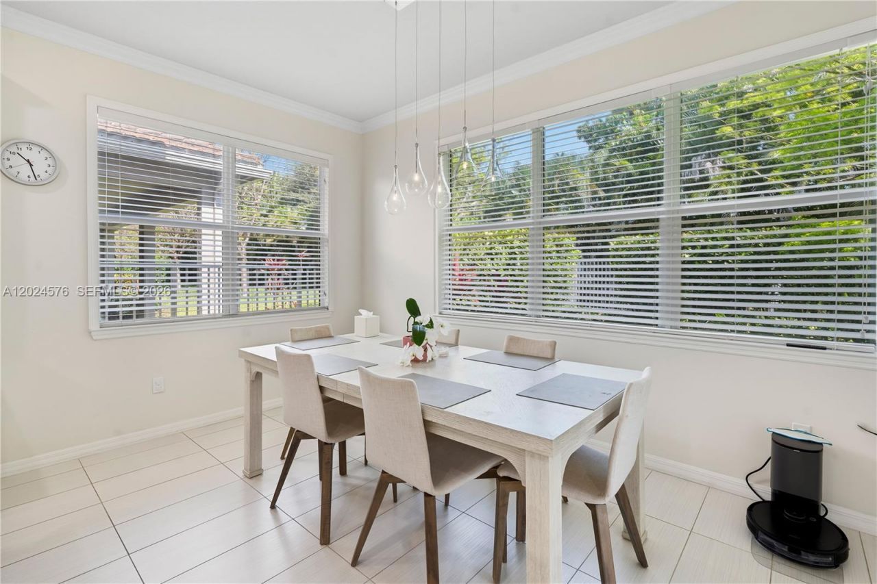 4325 Large Leaf Ln , Hollywood, FL 33021 Photo