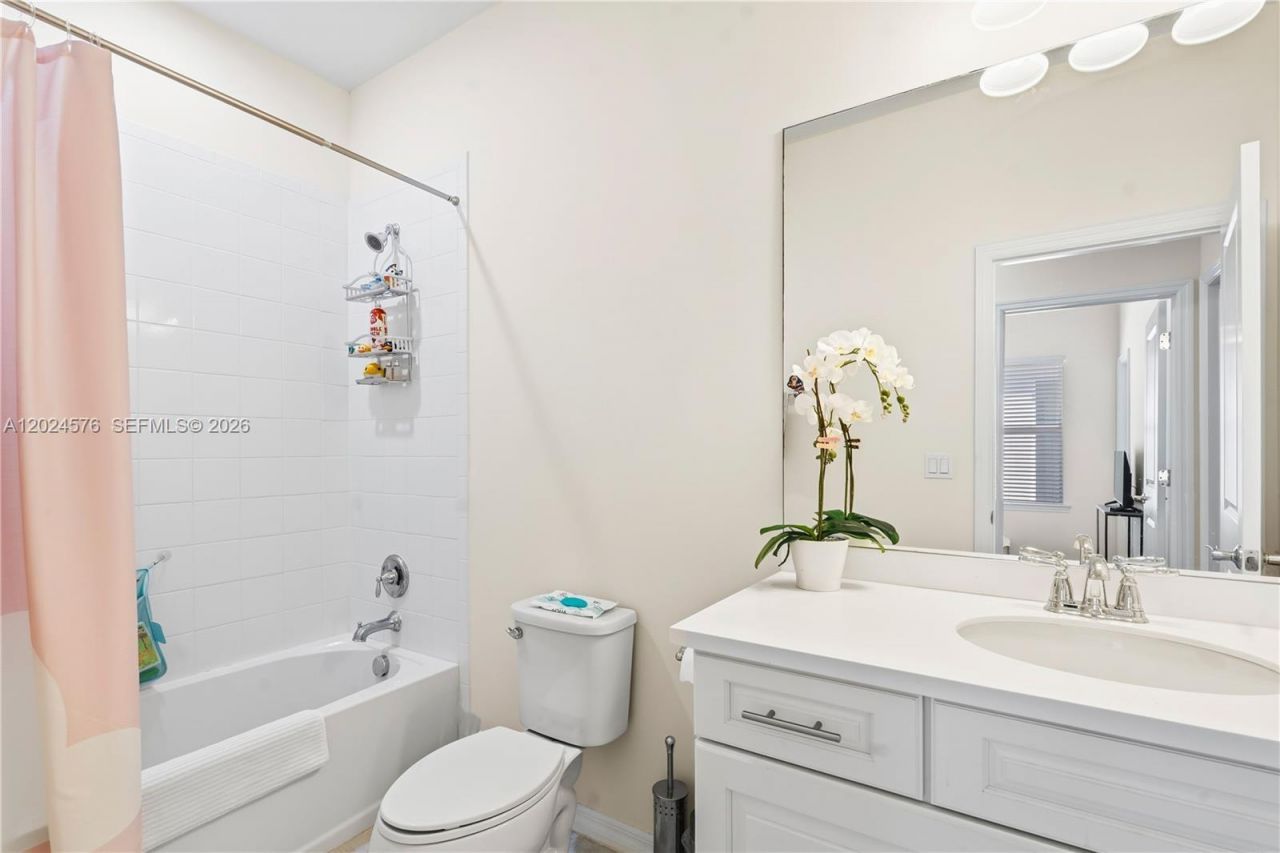 4325 Large Leaf Ln , Hollywood, FL 33021 Photo