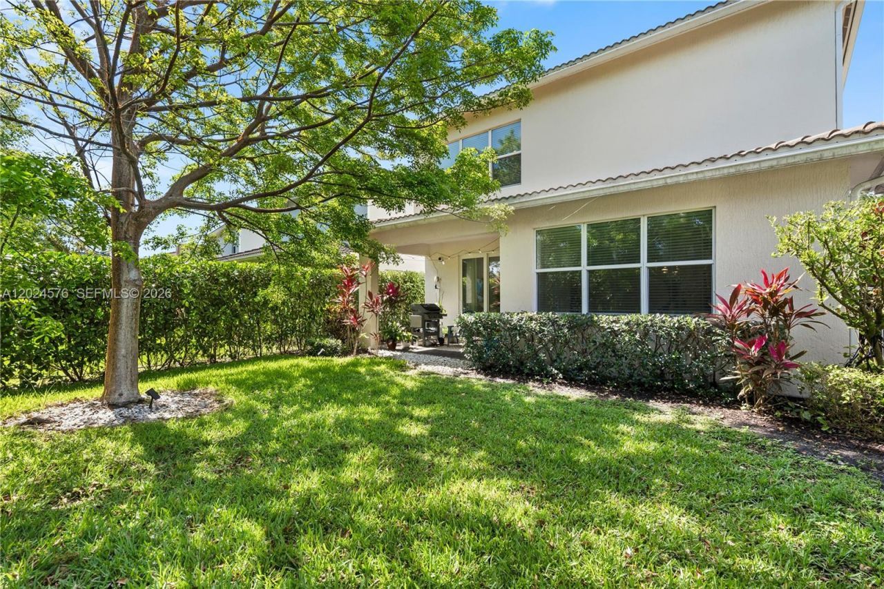 4325 Large Leaf Ln , Hollywood, FL 33021 Photo