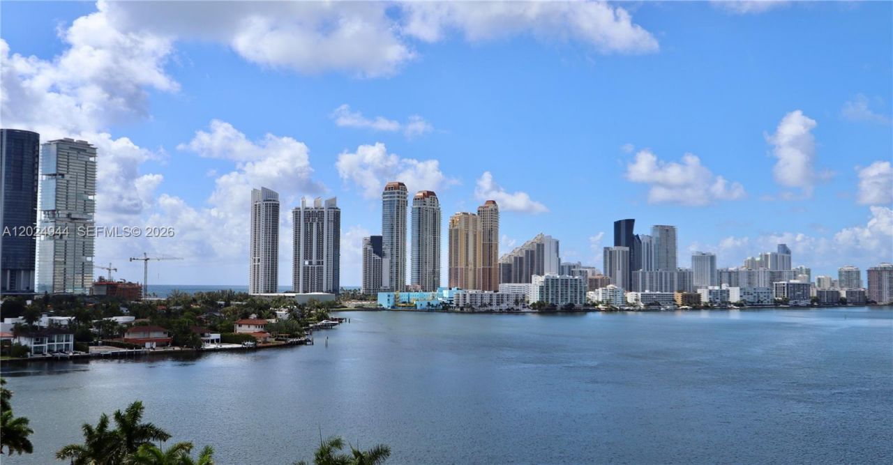 3600 Mystic Pointe Dr , Unit 1115, Aventura, FL 33180 Photo