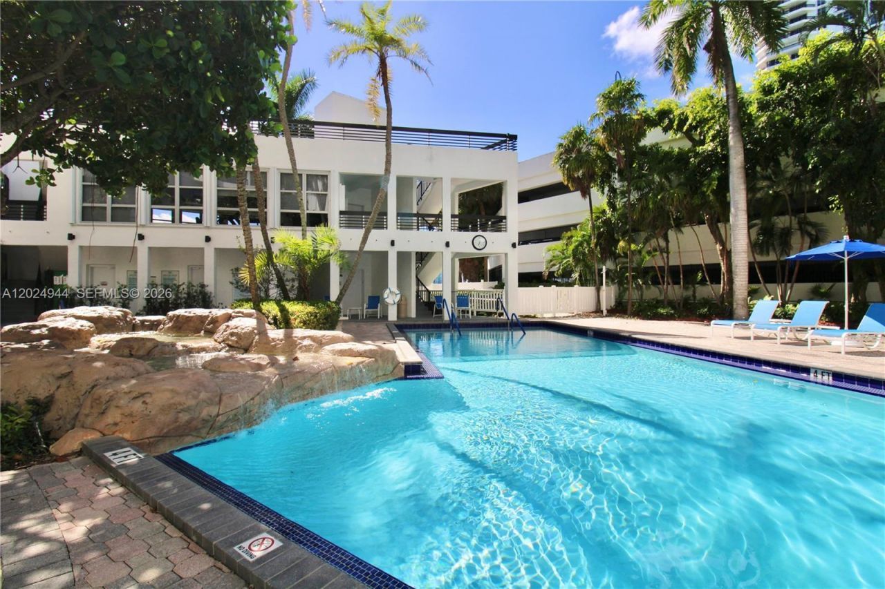 3600 Mystic Pointe Dr , Unit 1115, Aventura, FL 33180 Photo