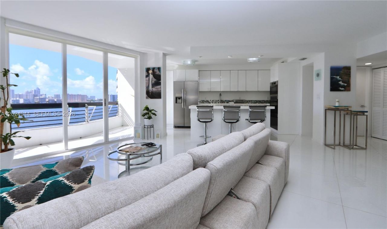 3600 Mystic Pointe Dr , Unit 1115, Aventura, FL 33180 Photo