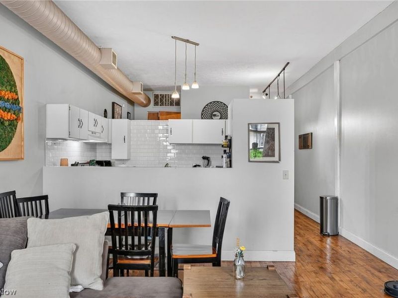 408 W Saint Clair Avenue, Unit 319, Cleveland, OH 44113 Photo 13