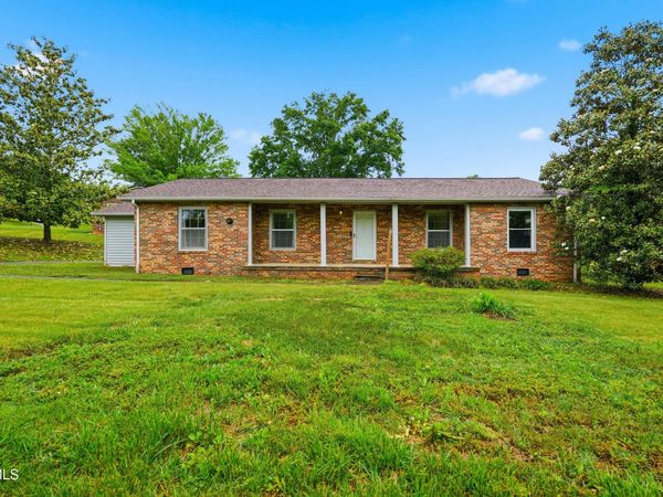 1 Hastings Court, Johnson City, TN 37604