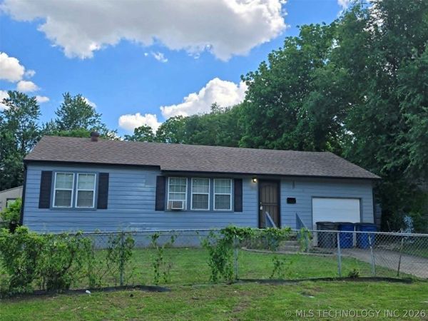 4262 E Young Place , Tulsa, OK 74115