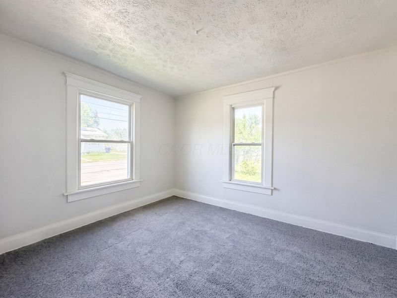 65 W Harrison Street, Delaware, OH 43015 Photo 4