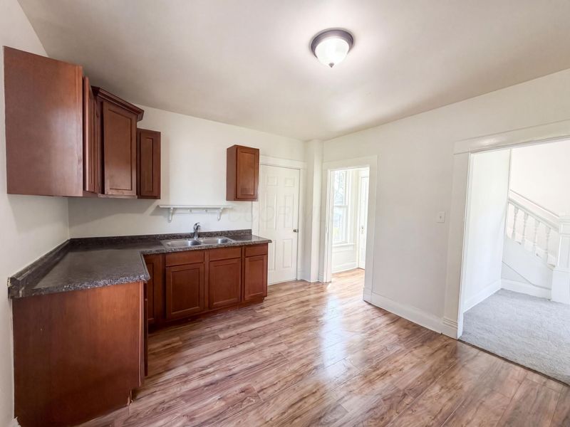 65 W Harrison Street, Delaware, OH 43015 Photo 9