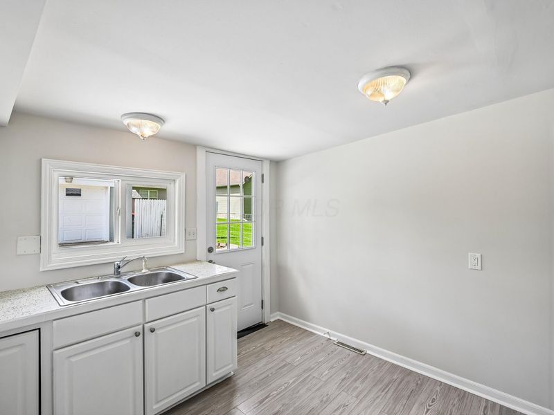 109 Beacon Light Lane, Buckeye Lake, OH 43008 Photo 16