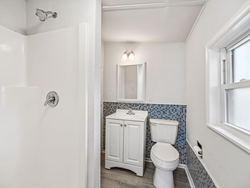 109 Beacon Light Lane, Buckeye Lake, OH 43008 Photo 6