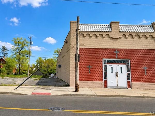 7759 Fenkell Street, Detroit, MI 48238