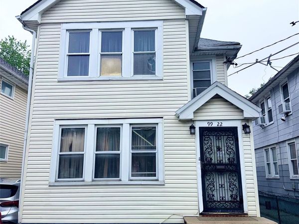 9922 193rd Street , Hollis, NY 11423