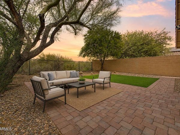 40832 N COLUMBIA Trail, Anthem, AZ 85086