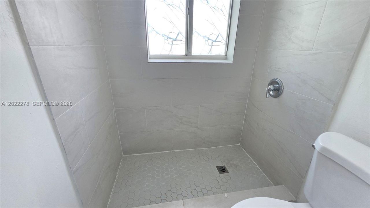 7629 Dickens Ave, Unit 4 or 8, Miami Beach, FL 33141 Photo