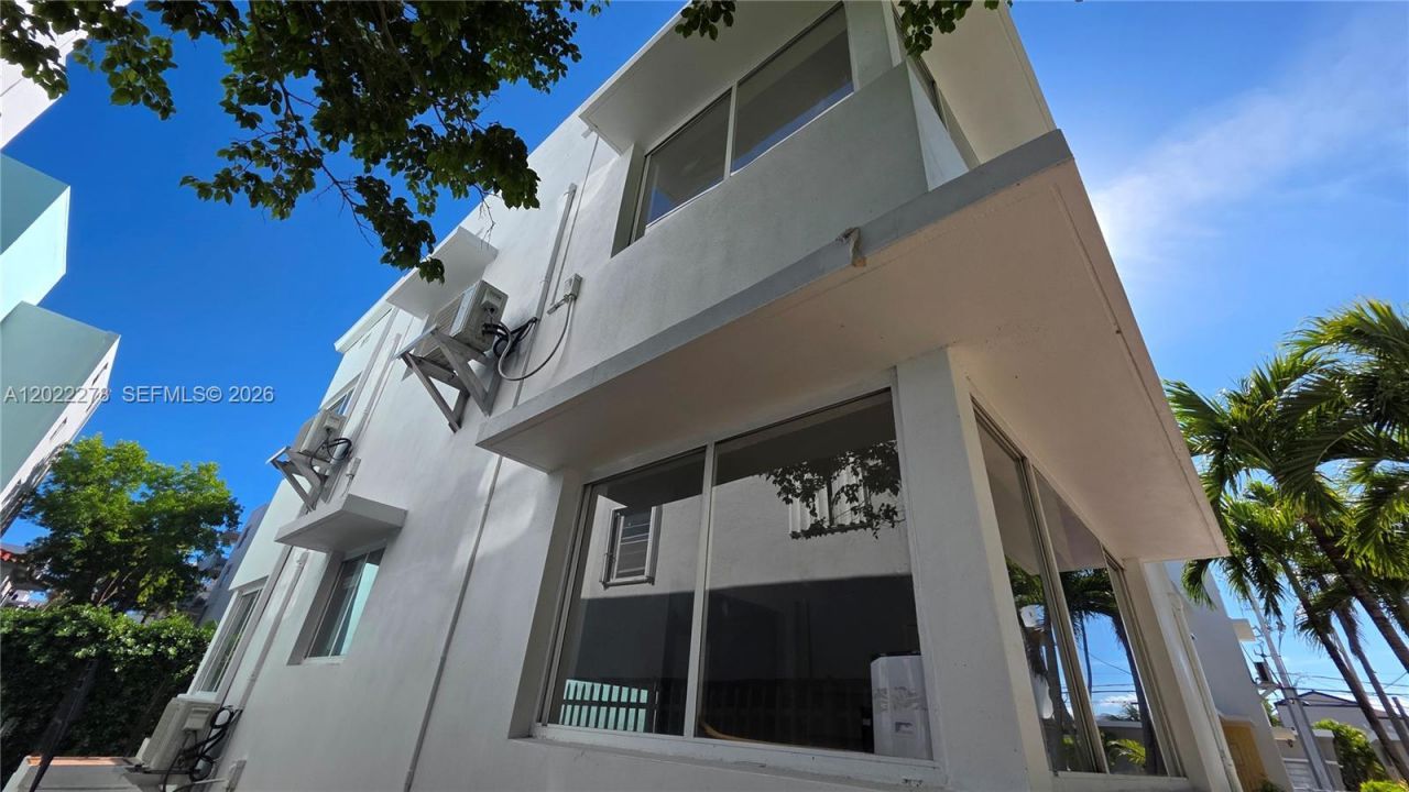 7629 Dickens Ave, Unit 4 or 8, Miami Beach, FL 33141 Photo