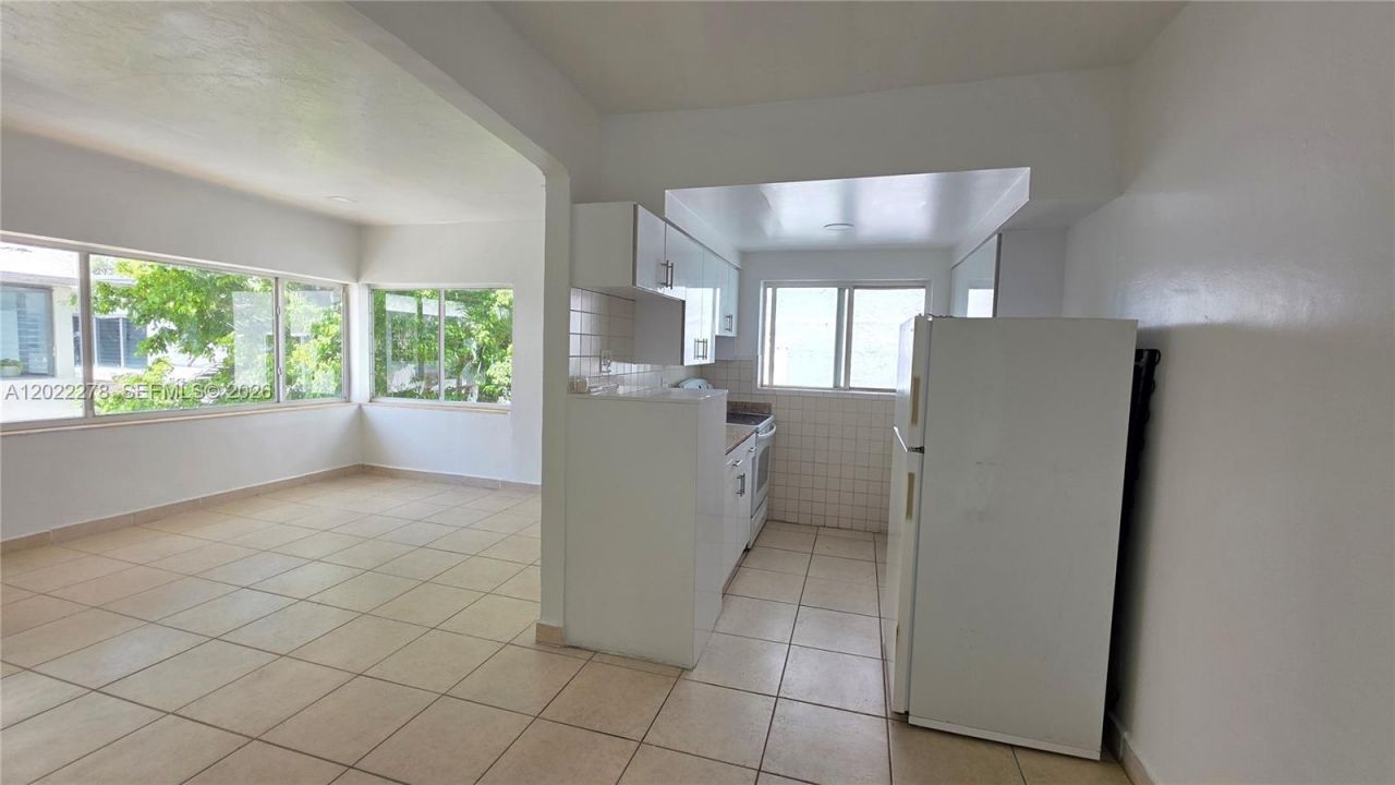 7629 Dickens Ave, Unit 4 or 8, Miami Beach, FL 33141 Photo