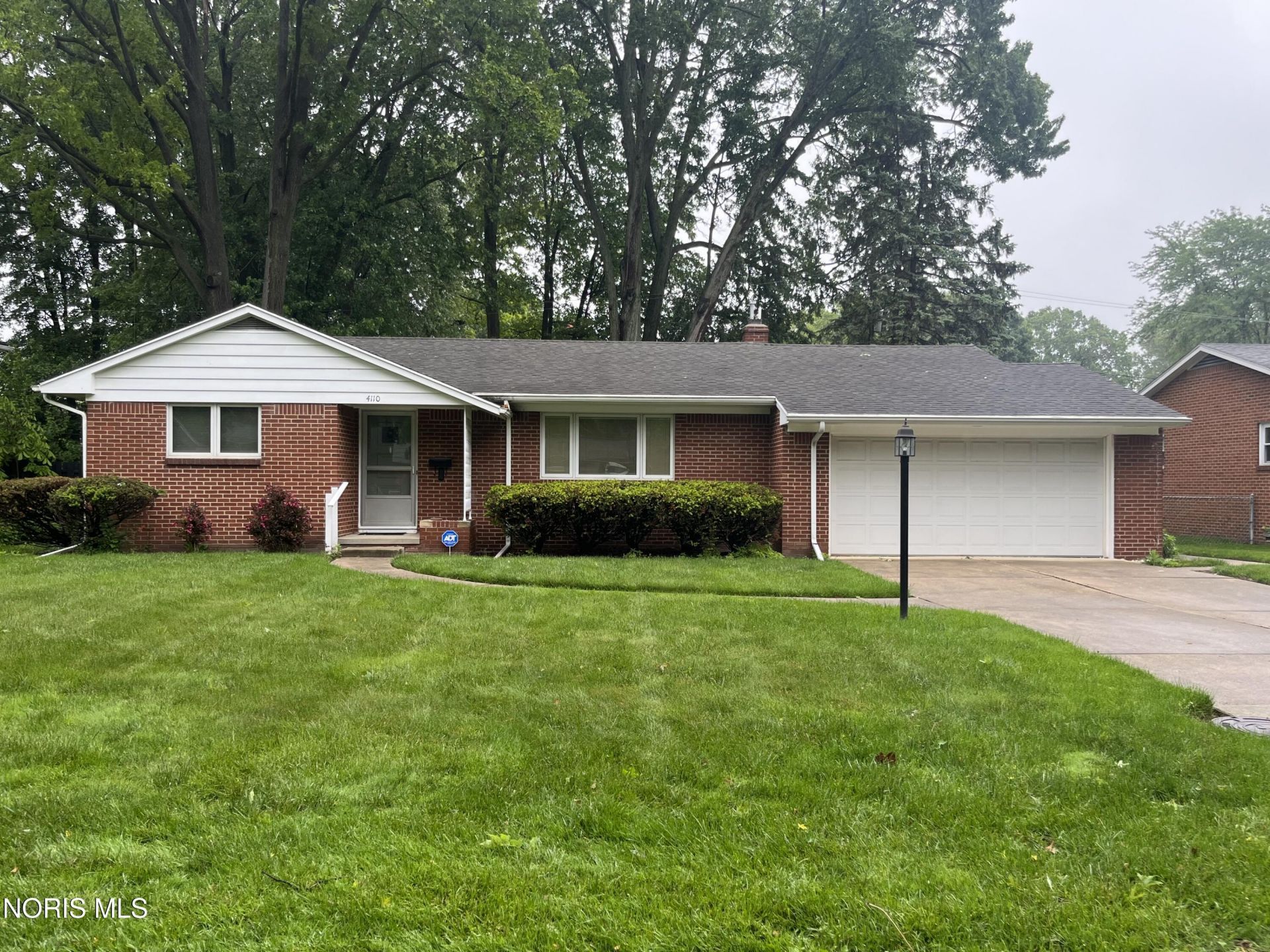 4110 Briarcrest Road, Toledo, OH 43623 Main Photo