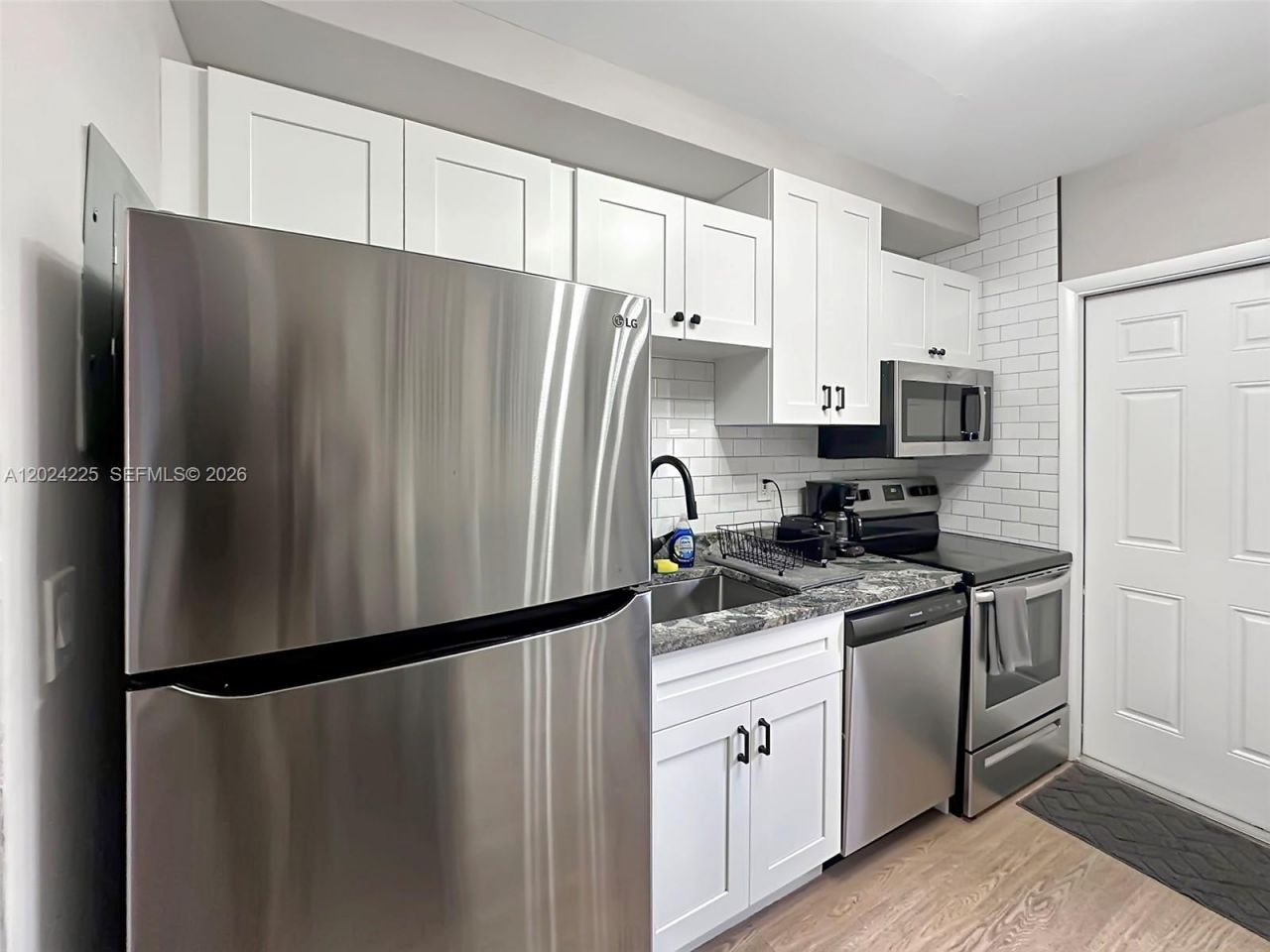 2810 SW 33rd Ave , Unit 2810, Miami, FL 33133 Photo