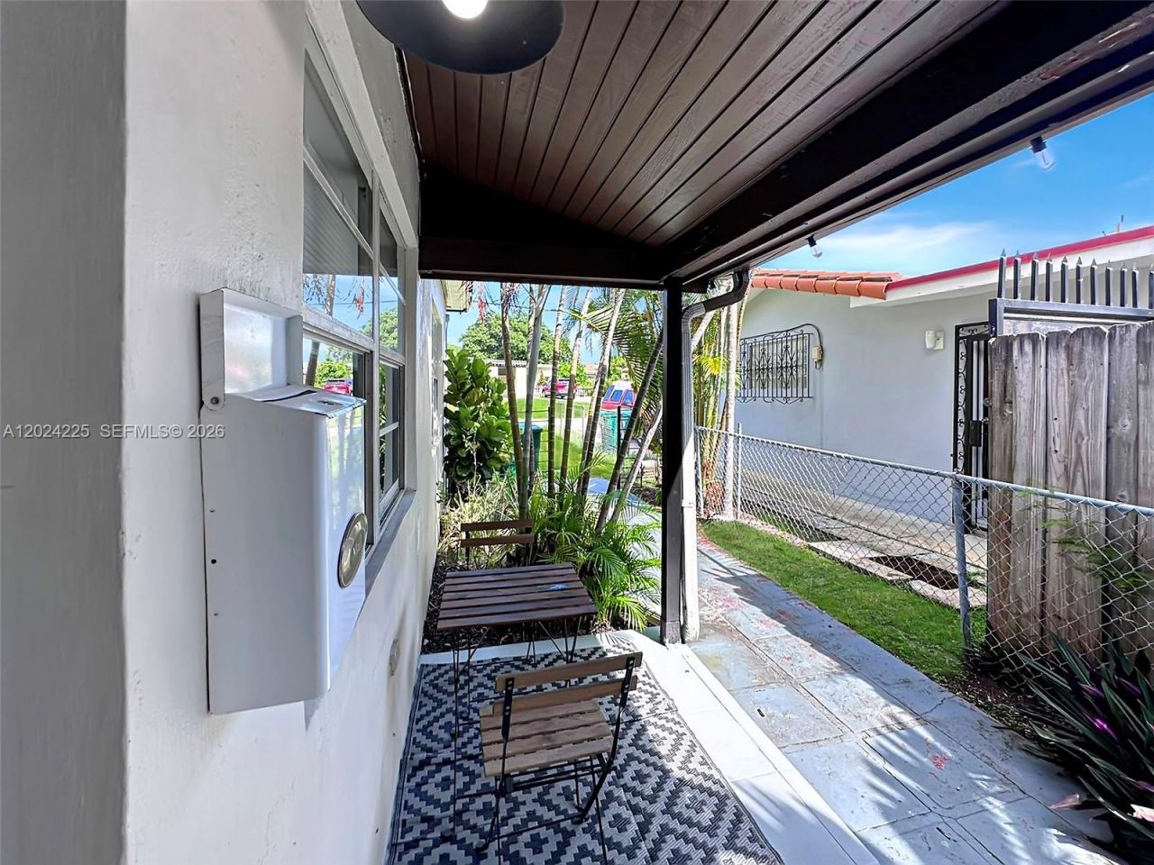 2810 SW 33rd Ave , Unit 2810, Miami, FL 33133 Photo