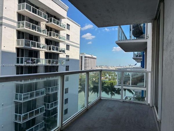 5085 NW 7th St, Unit 909, Miami, FL 33126
