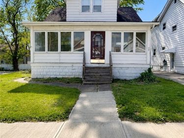 4006 E 41st Street, Newburgh Heights, OH 44105