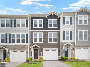 107 WAKE ROBIN CT, LAKE FREDERICK, VA 22630