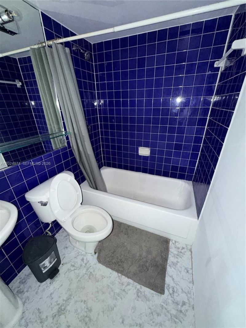 1470 NE 125th Ter , Unit 605, North Miami, FL 33161 Photo
